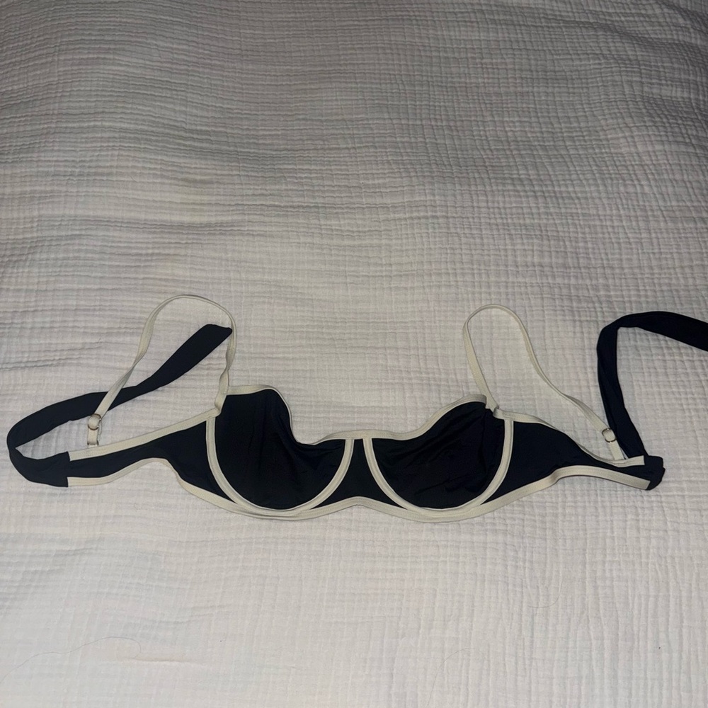 Monday Swimwear Somerset Top